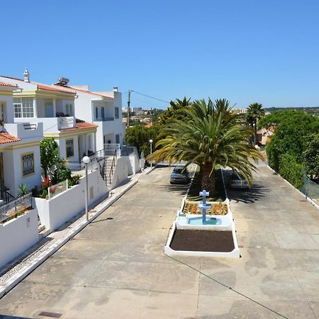 Villa Belinha - Guest House Quarteira Exterior foto
